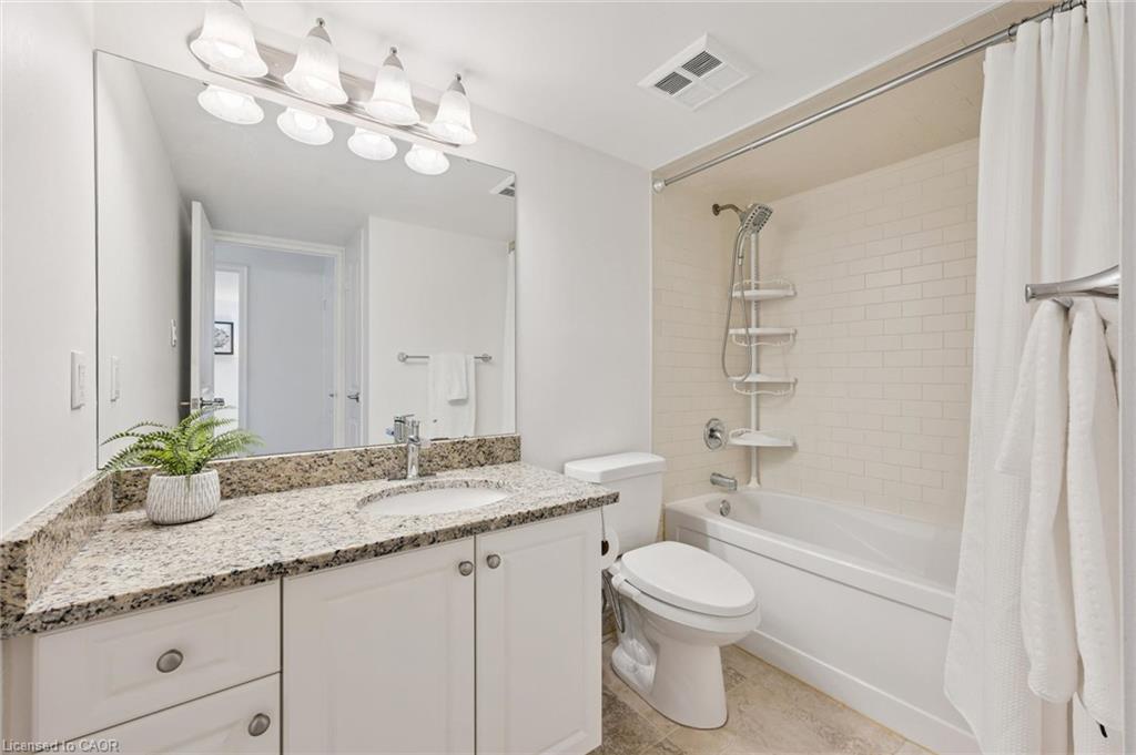 903-55 Yarmouth Street Unit: 903