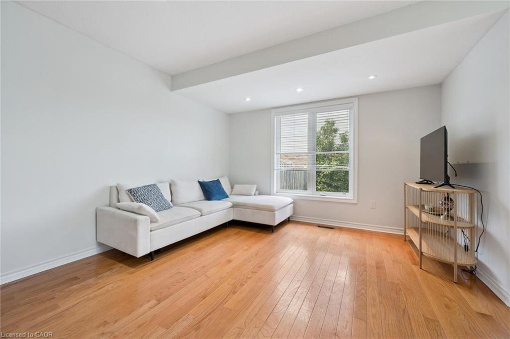 58 Wilkie Crescent