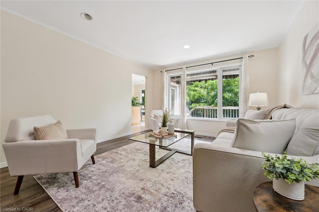73 Waxwing Crescent
