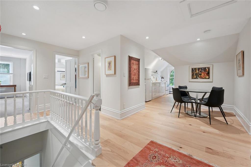 80 London Road W
