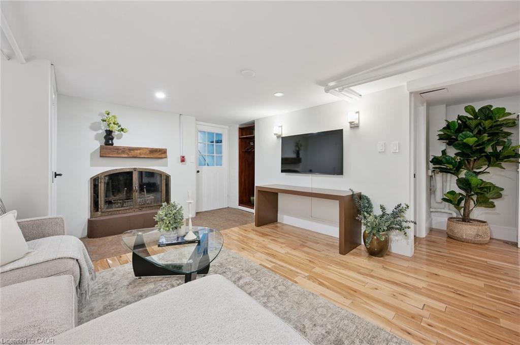80 London Road W