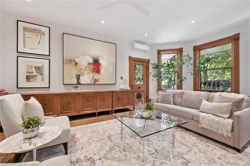 80 London Road W