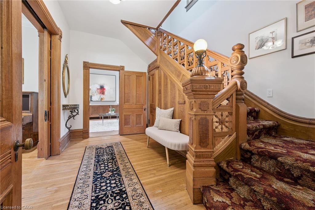 80 London Road W
