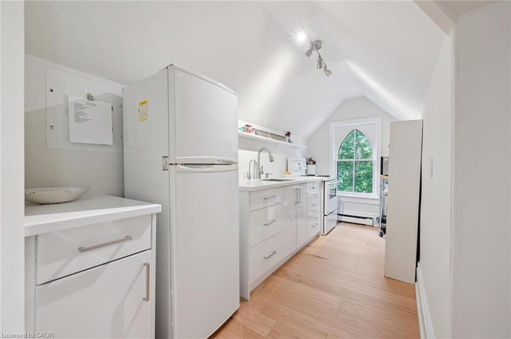 80 London Road W