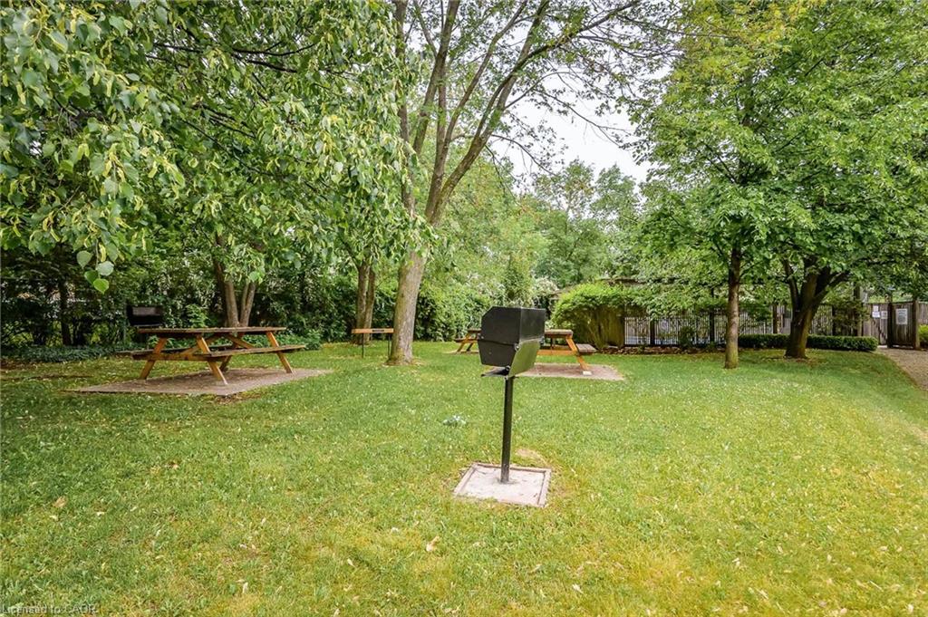 206-93 Westwood Road Unit: 206