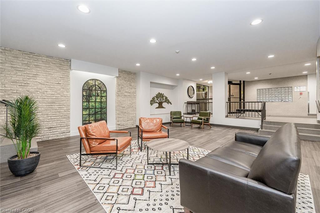 206-93 Westwood Road Unit: 206