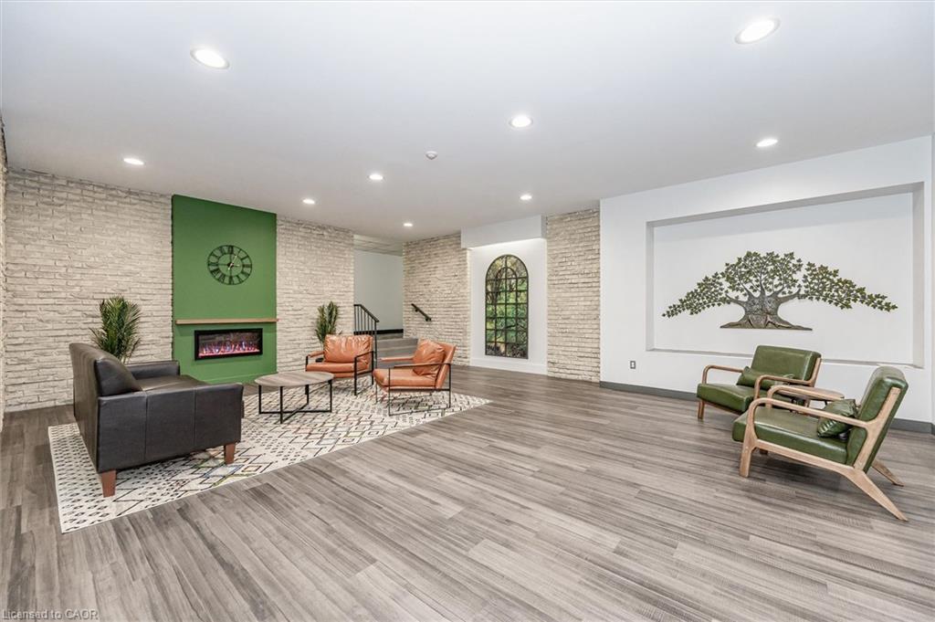 206-93 Westwood Road Unit: 206