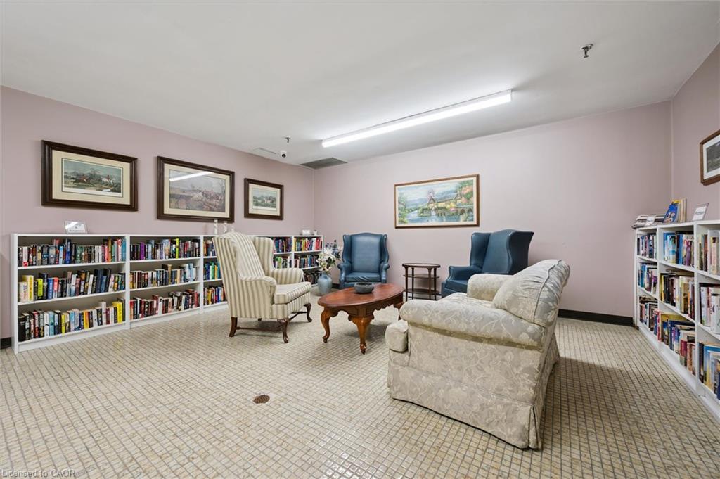 206-93 Westwood Road Unit: 206