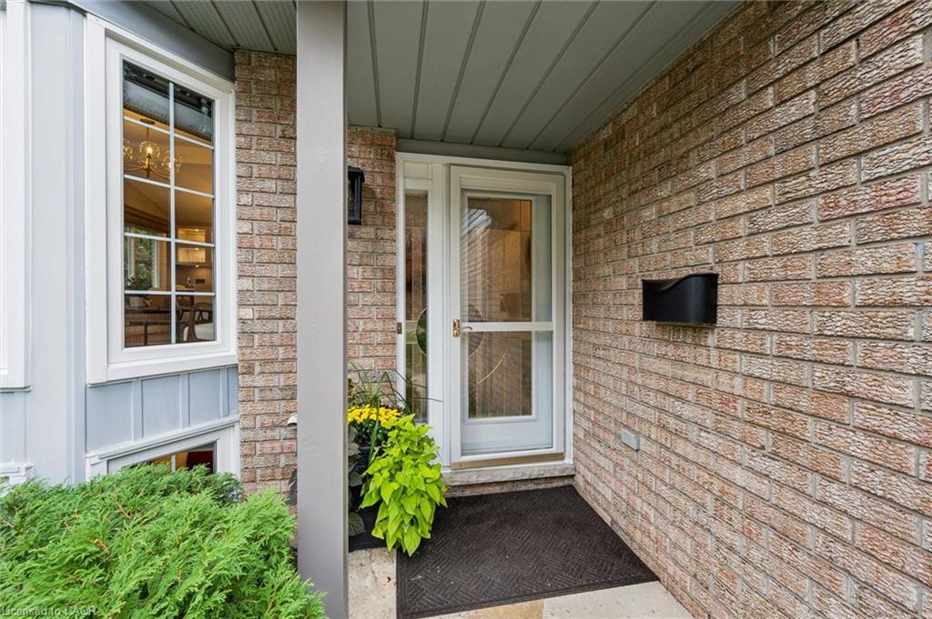 32 Thornhill Drive