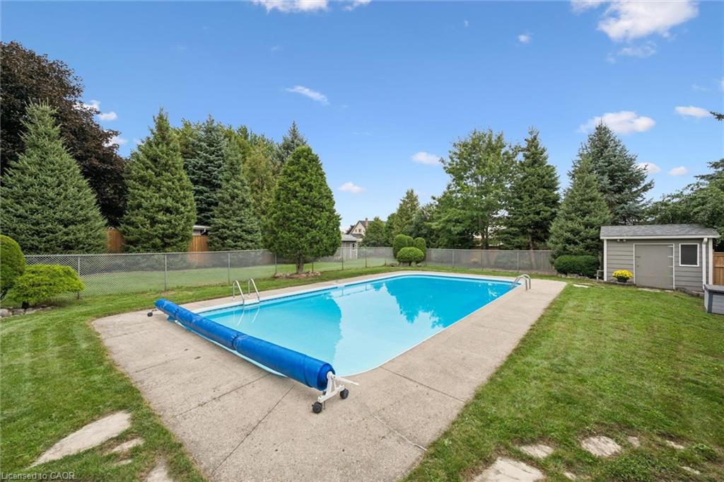 32 Thornhill Drive