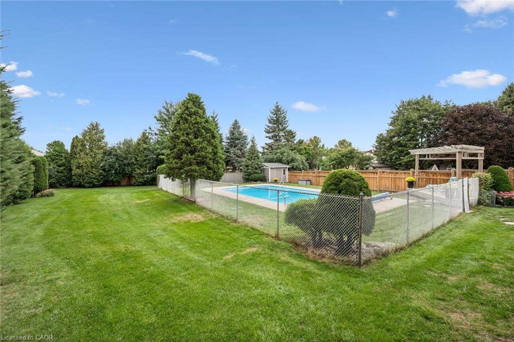 32 Thornhill Drive