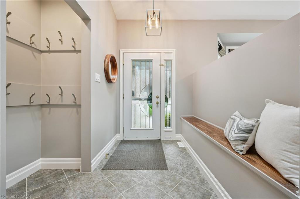 32 Thornhill Drive