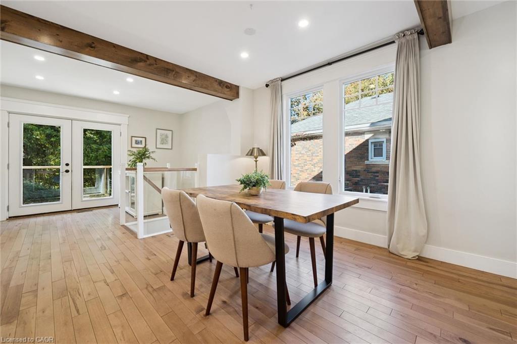 31 James Street W