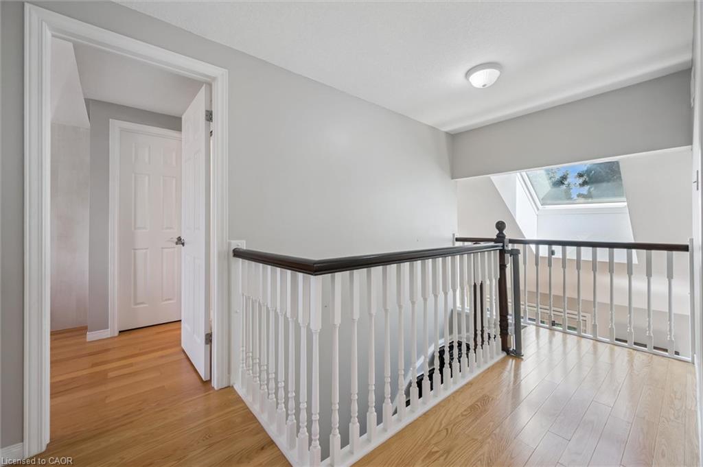 27 Oakridge Crescent