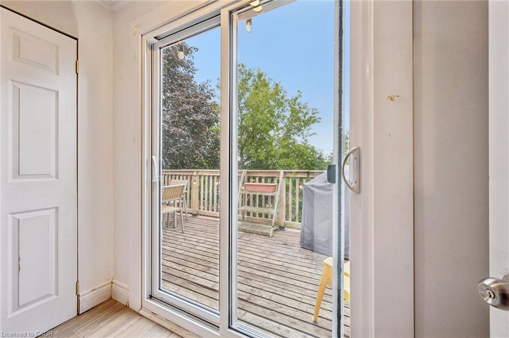29 Mcilwraith Crescent