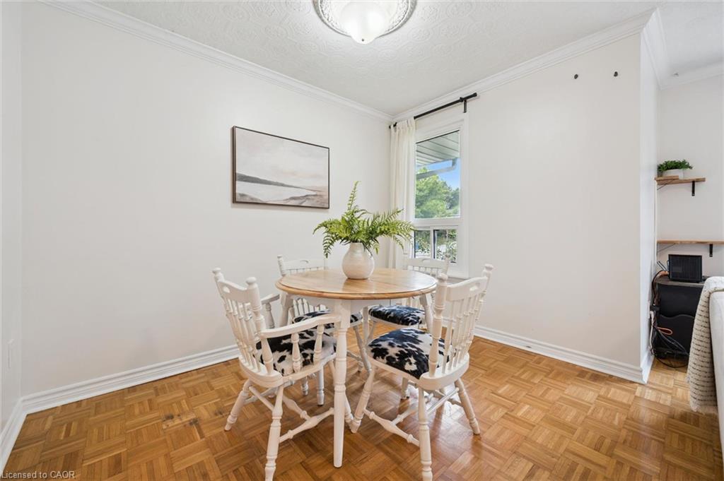 29 Mcilwraith Crescent