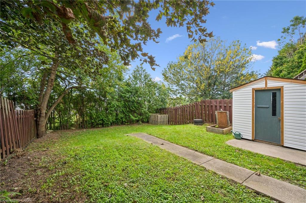 29 Mcilwraith Crescent