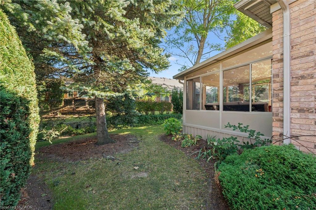 11 Honeysuckle Drive