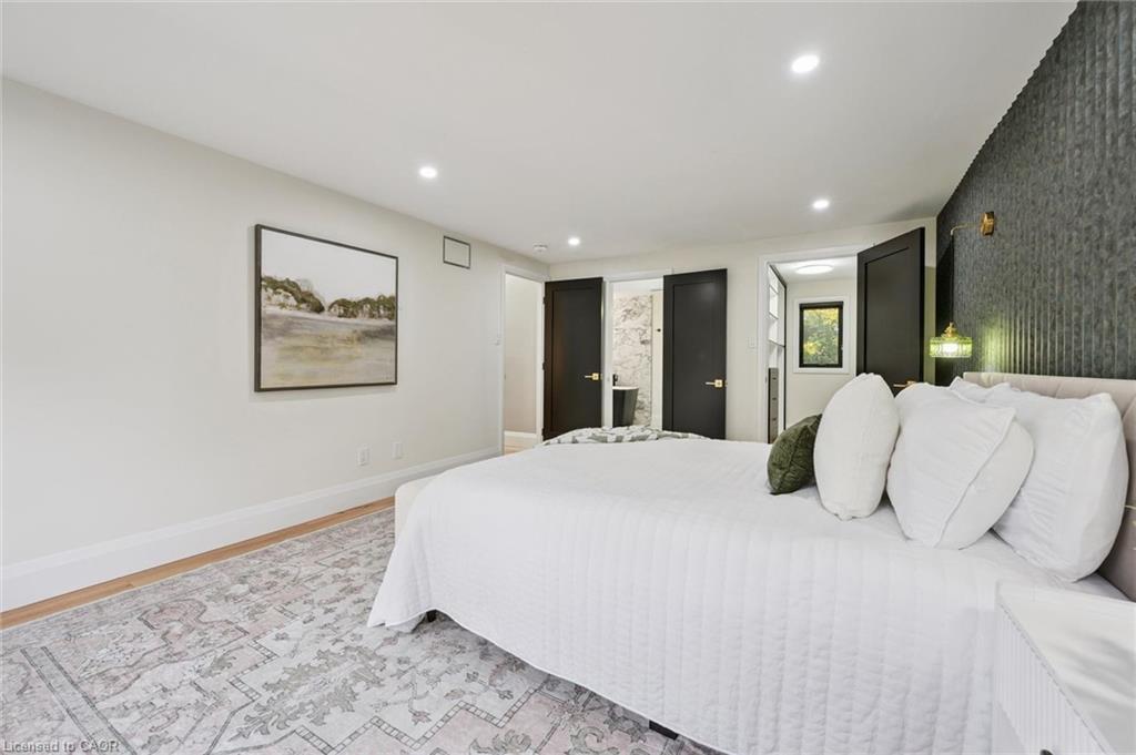11 Bridlewood Drive