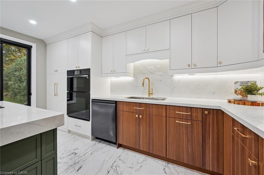 11 Bridlewood Drive
