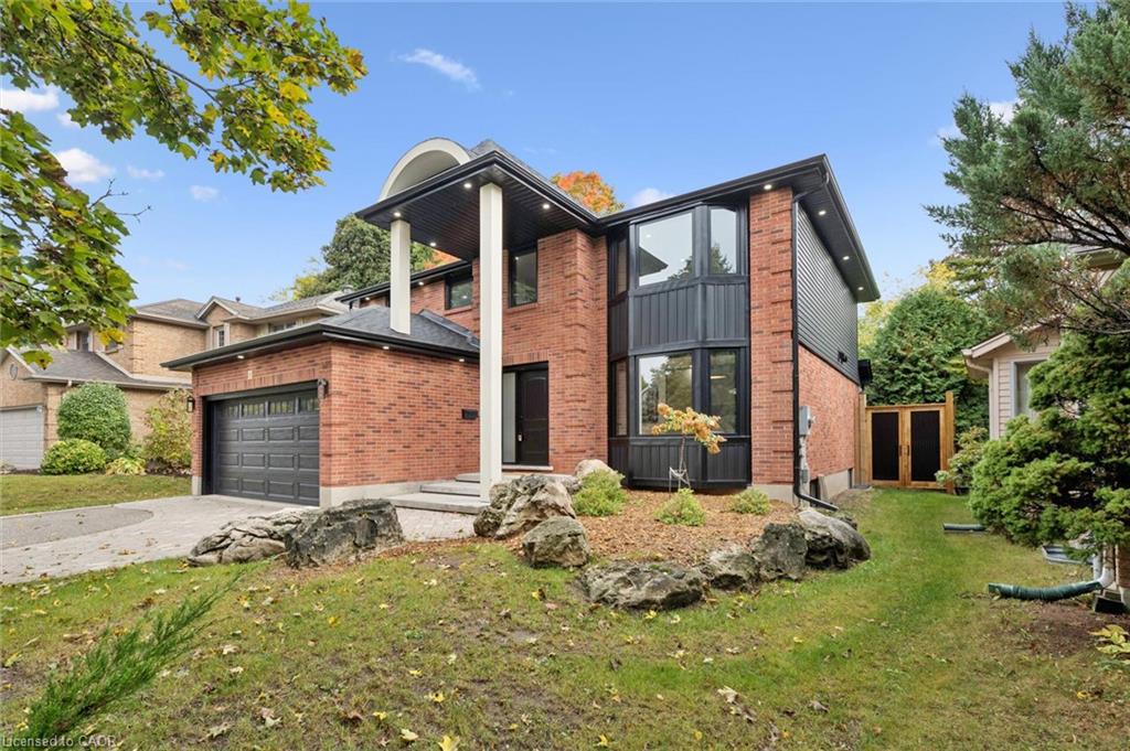 11 Bridlewood Drive