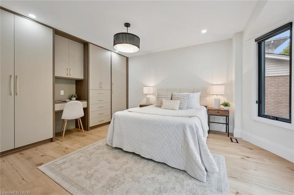 11 Bridlewood Drive