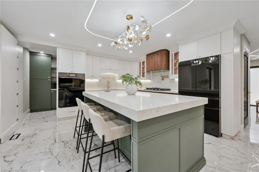 11 Bridlewood Drive
