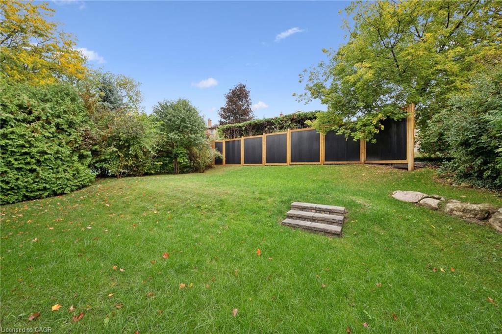 11 Bridlewood Drive