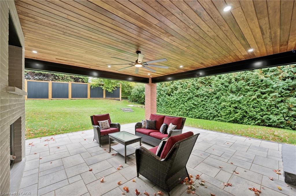 11 Bridlewood Drive