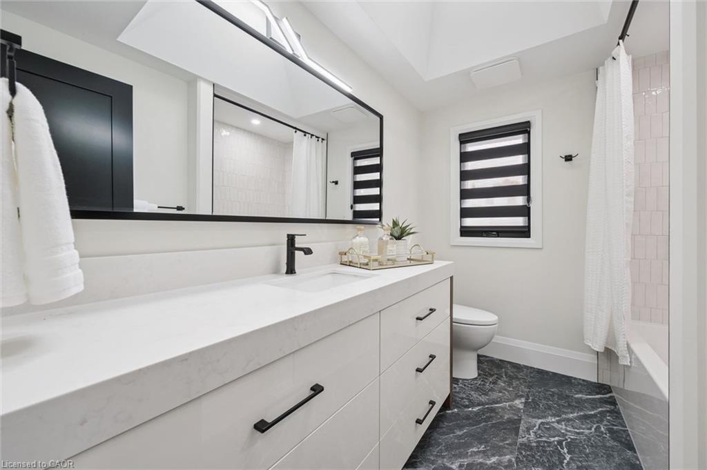 11 Bridlewood Drive