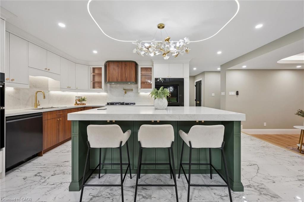 11 Bridlewood Drive