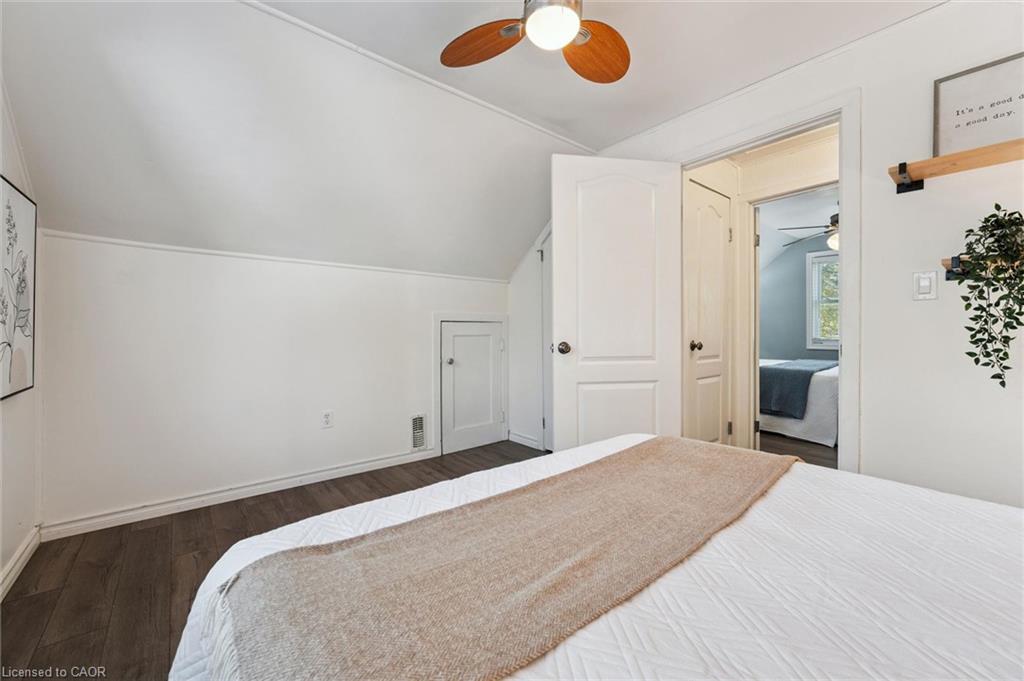 39 Ridgewood Avenue