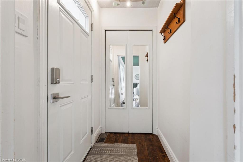 39 Ridgewood Avenue