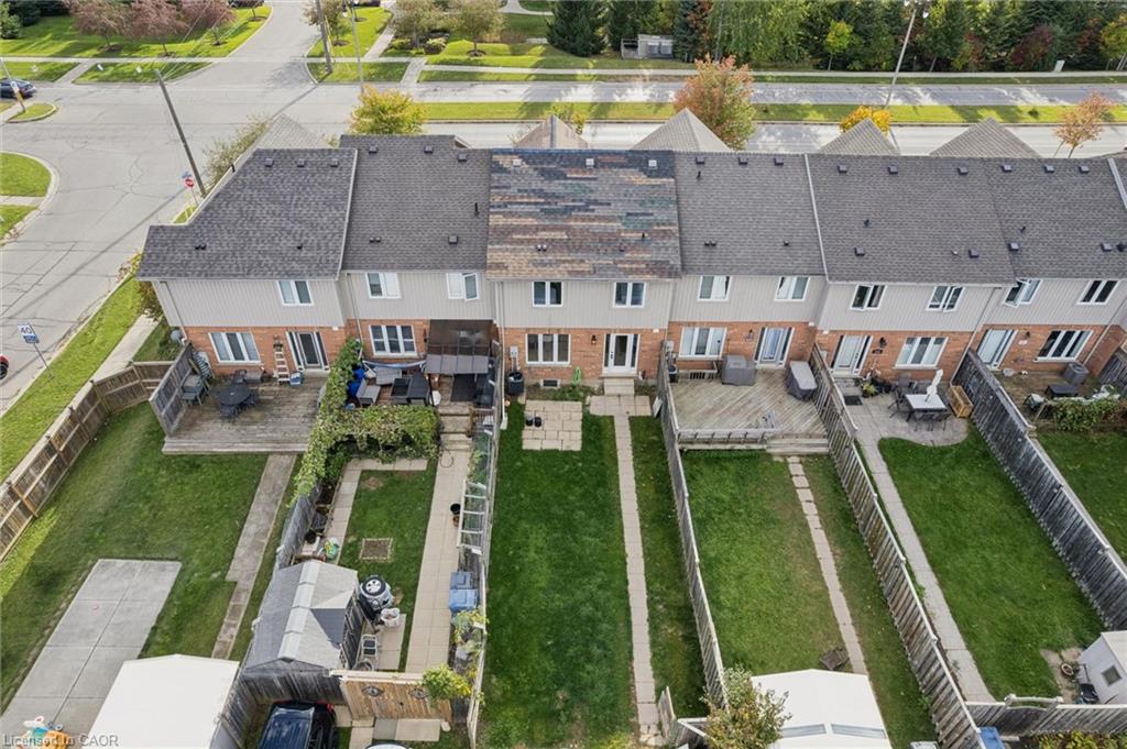 541 Victoria Road N