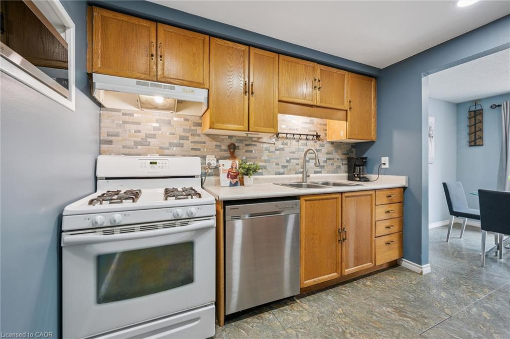 41 Grandridge Crescent