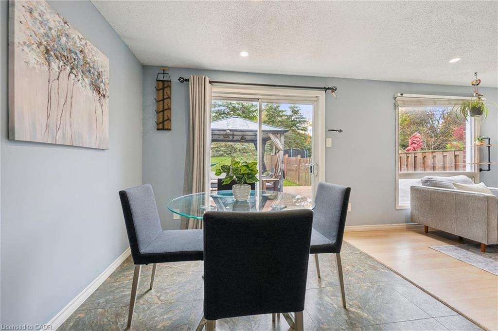 41 Grandridge Crescent