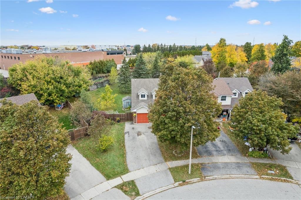 41 Grandridge Crescent