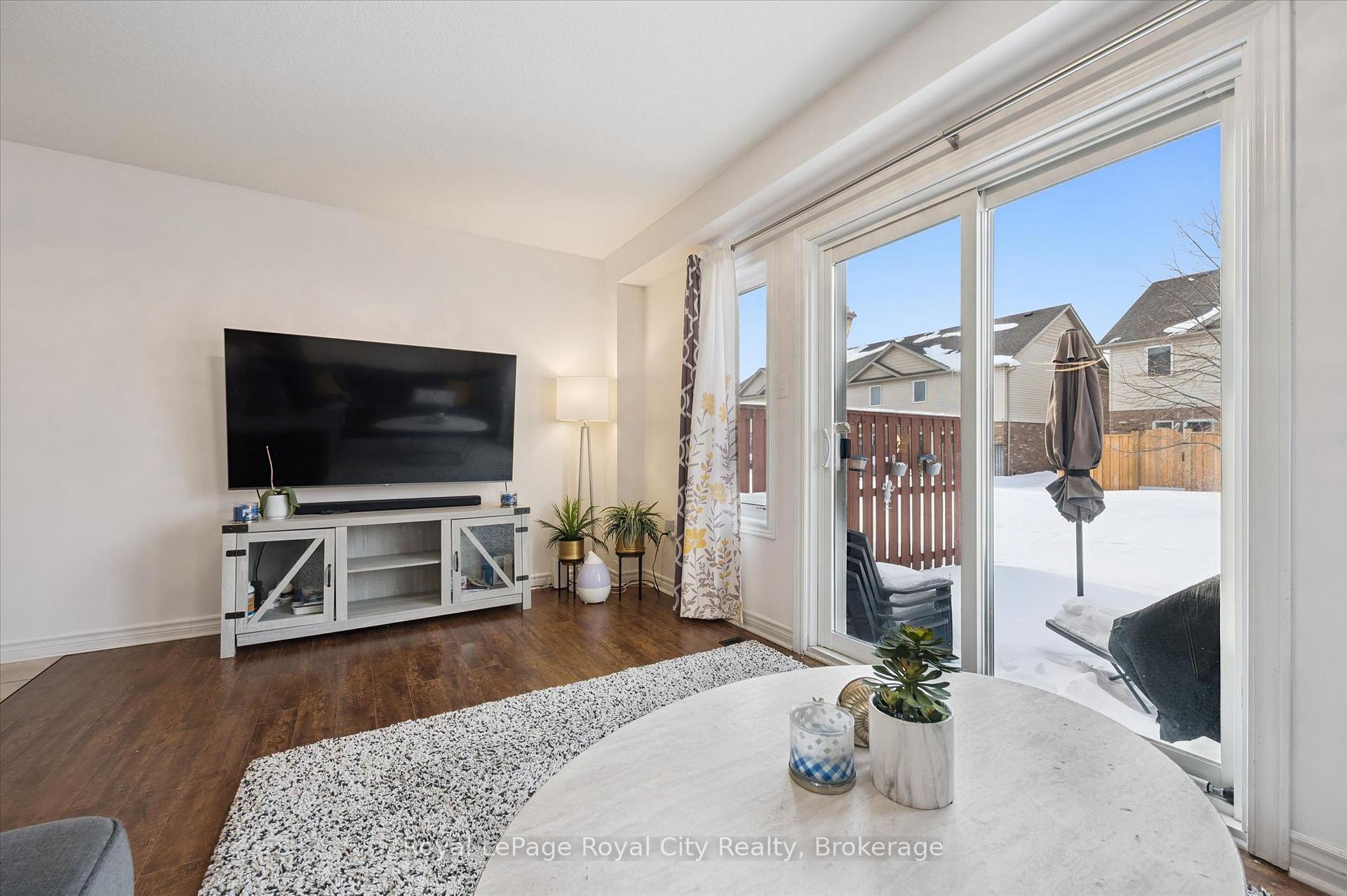 91 Lambeth Way