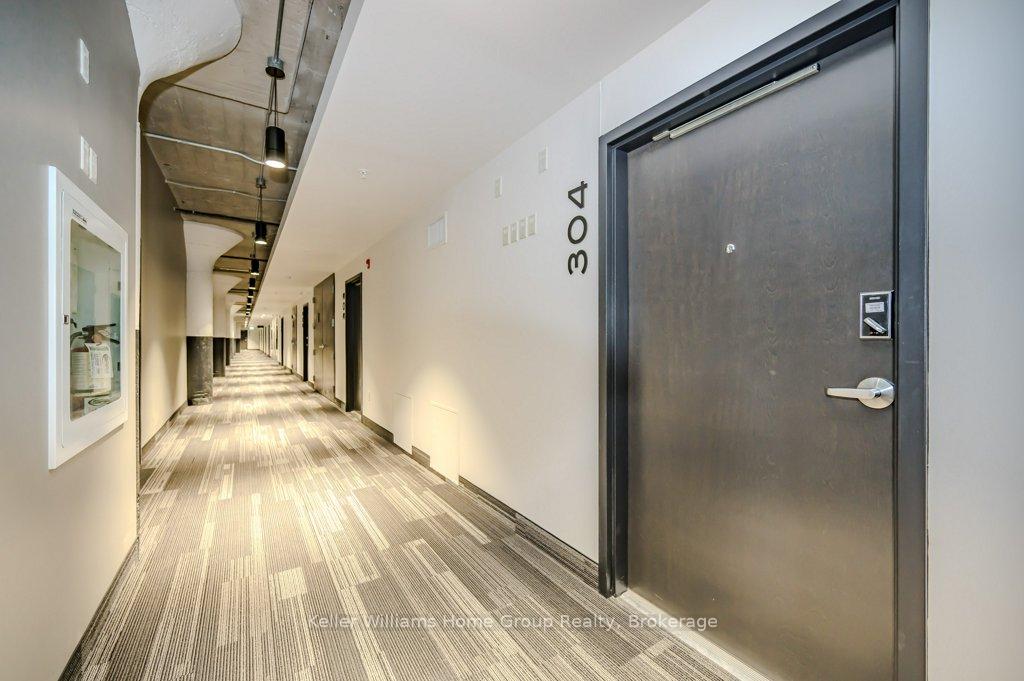 120 Huron Street 304
