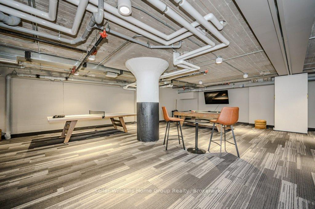 120 Huron Street 304