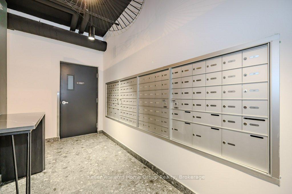 120 Huron Street 304