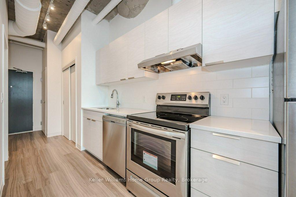 120 Huron Street 304