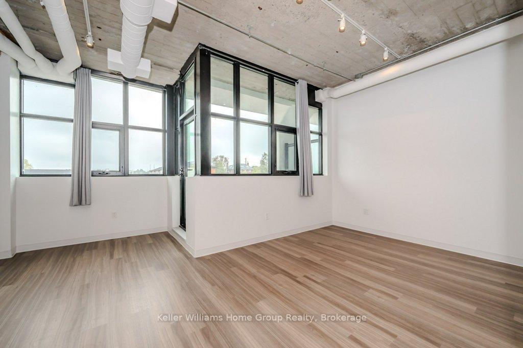 120 Huron Street 304