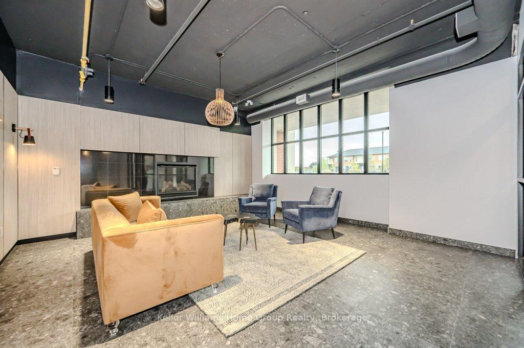 120 Huron Street 304