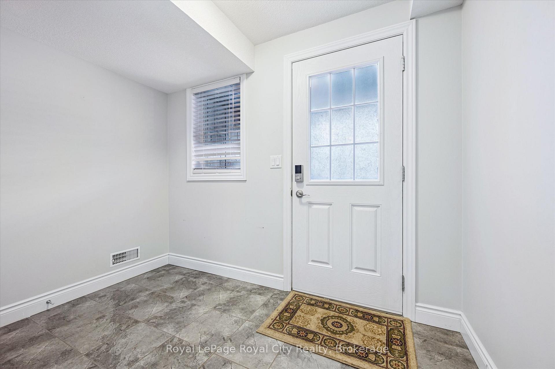 635 Saginaw Parkway 54