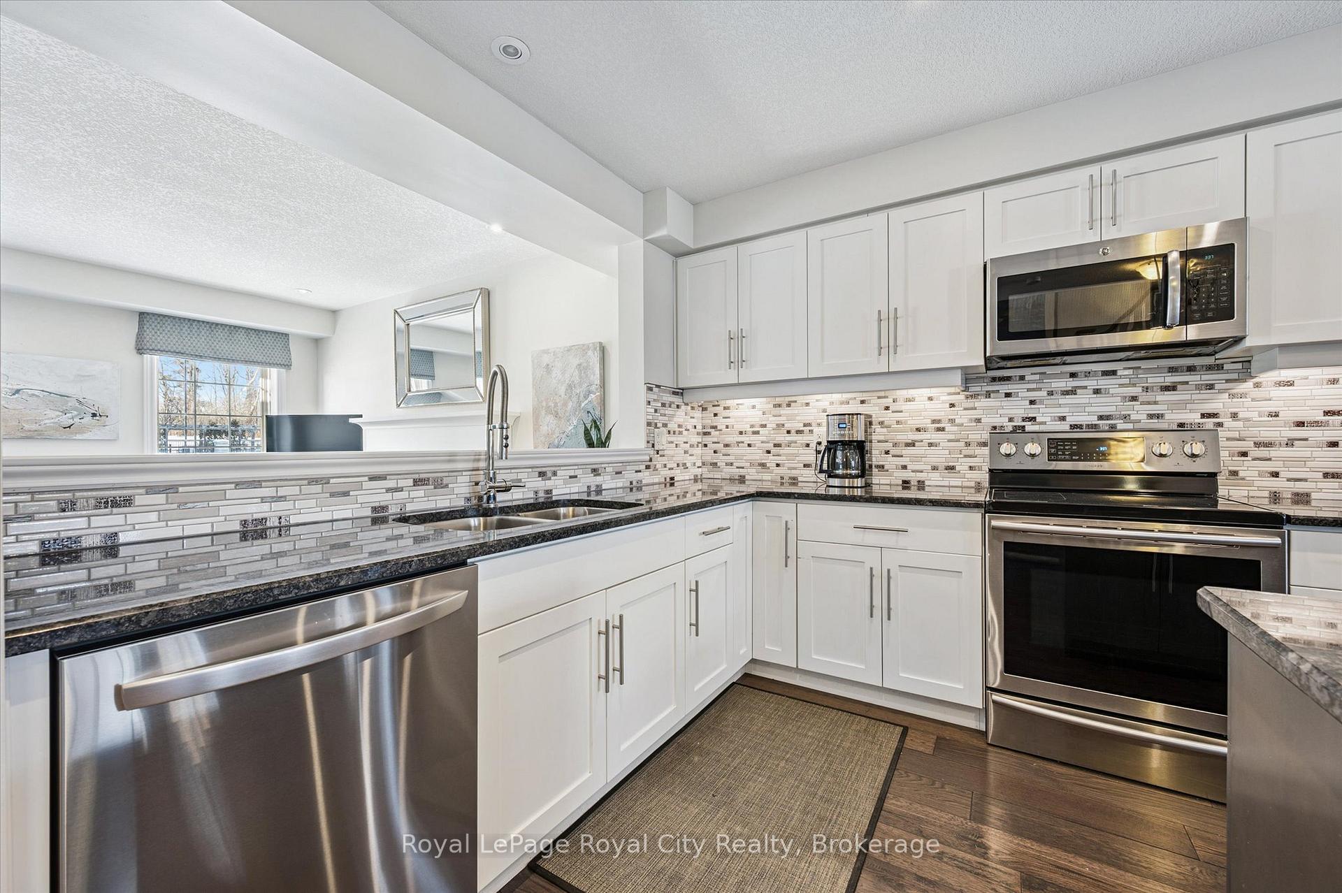 635 Saginaw Parkway 54