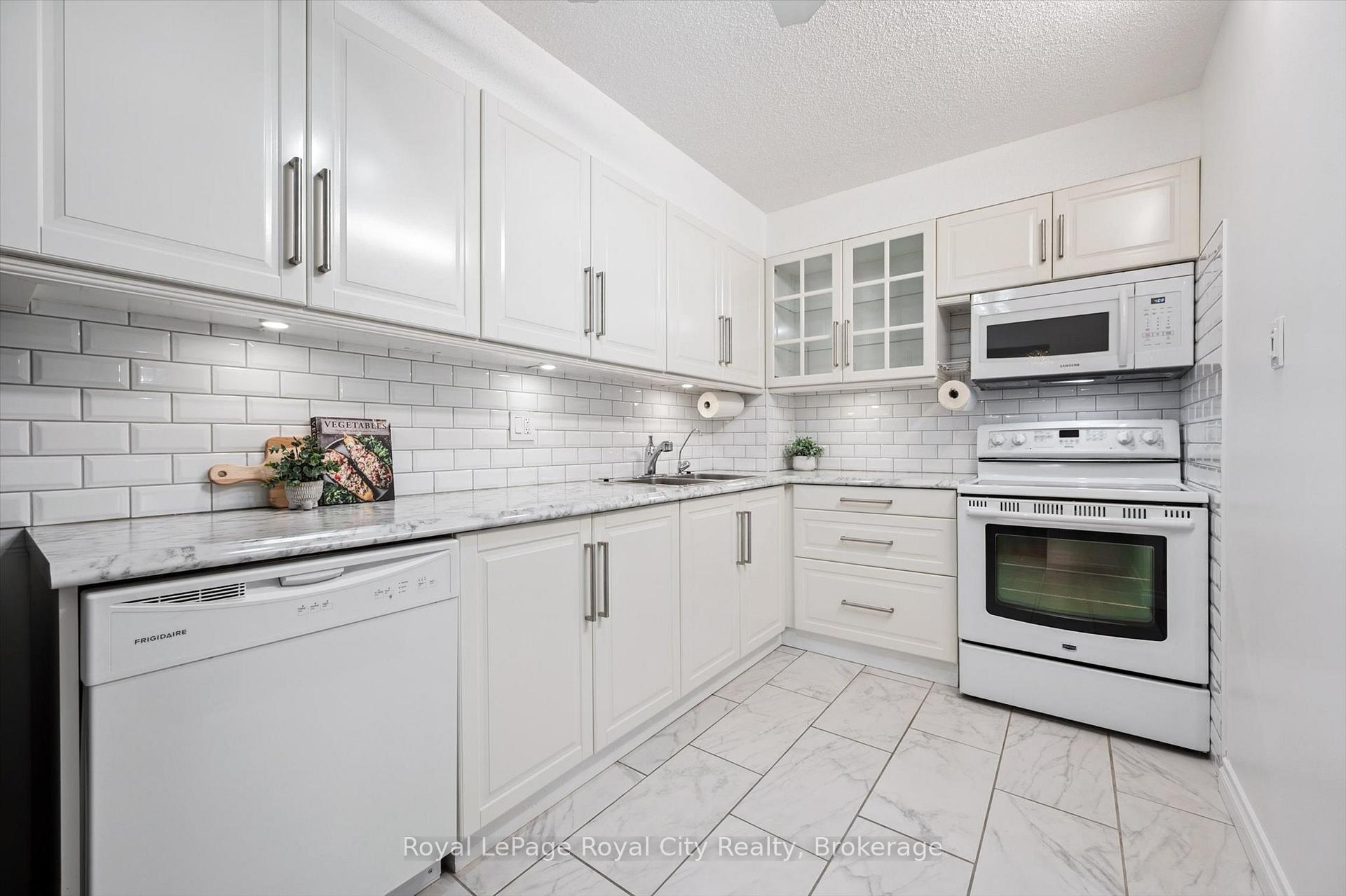 93 Westwood Road 607