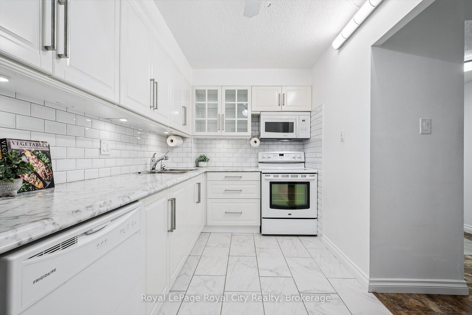 93 Westwood Road 607