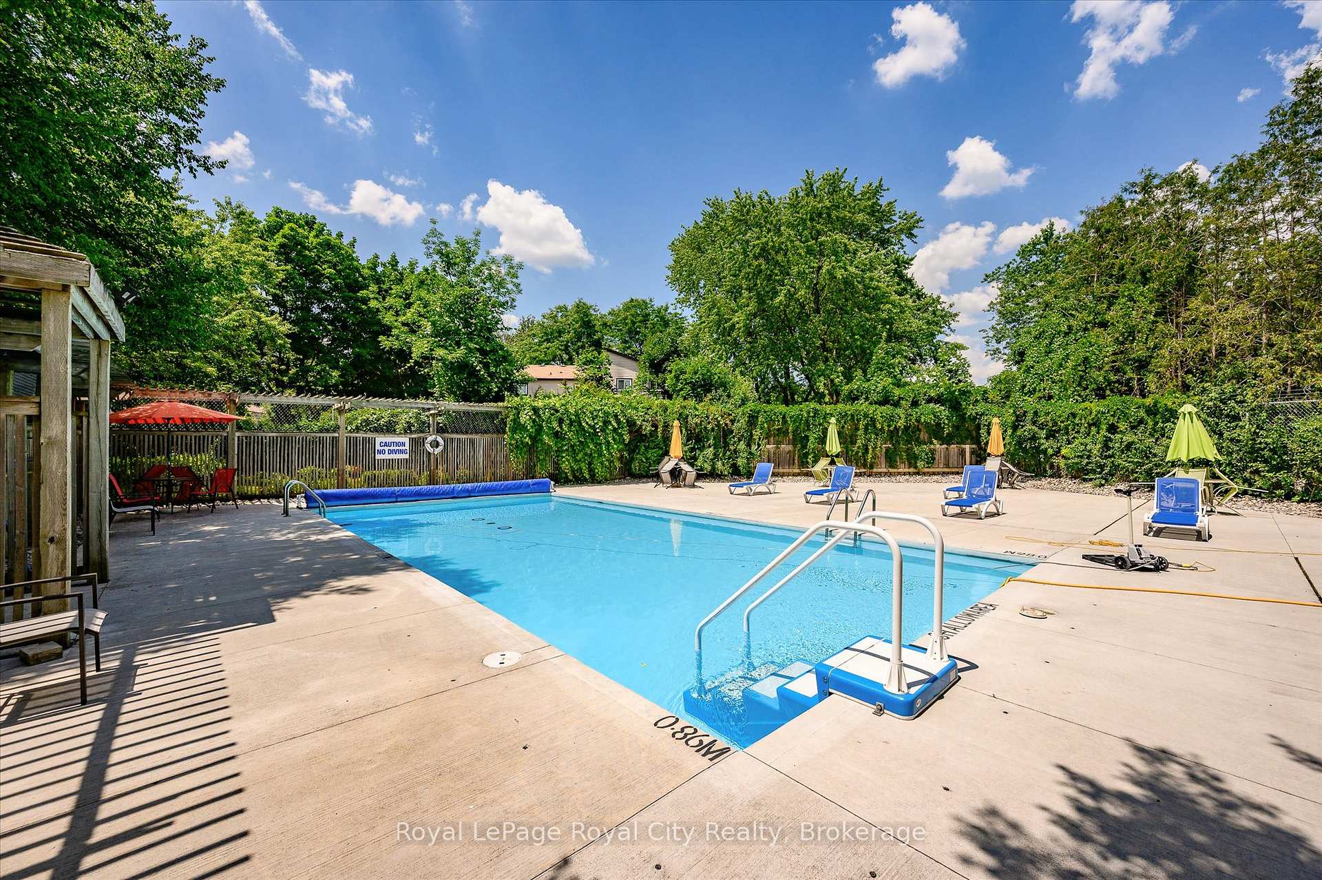 93 Westwood Road 607
