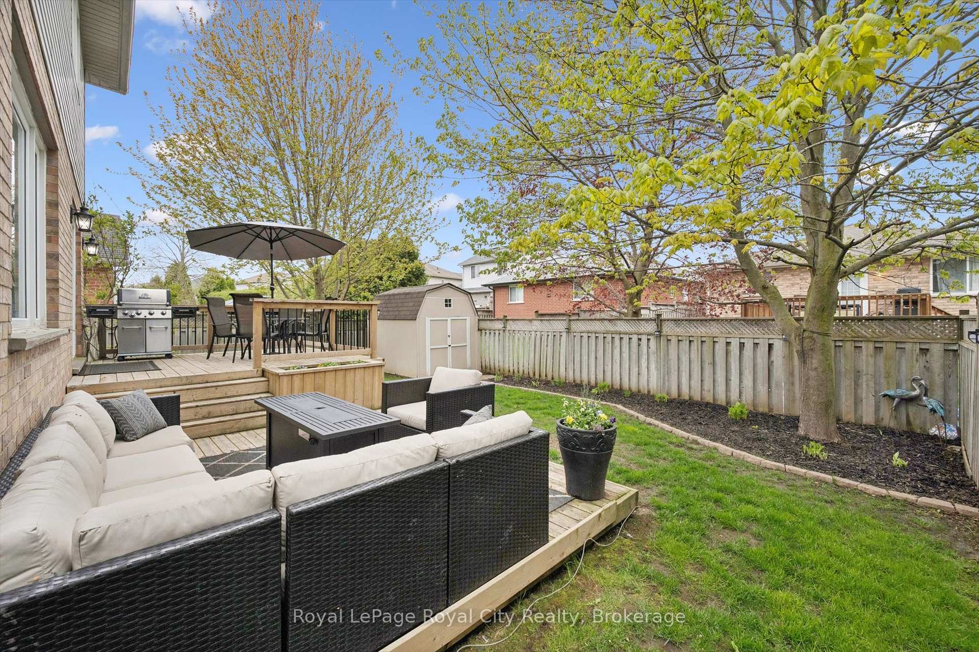 17 Carroll Crescent